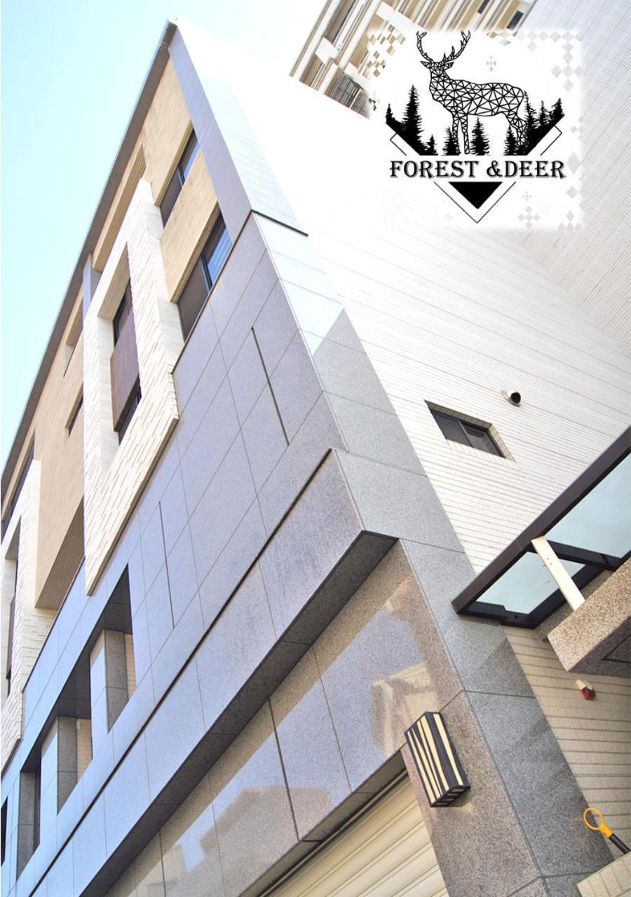 Forest Deer Black Tea Homestay ไถหนาน ภายนอก รูปภาพ